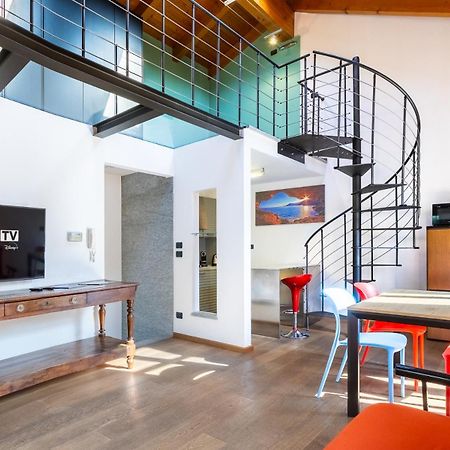 Apartamento Strepitoso Loft Con Vista Duomo Alba  Exterior foto