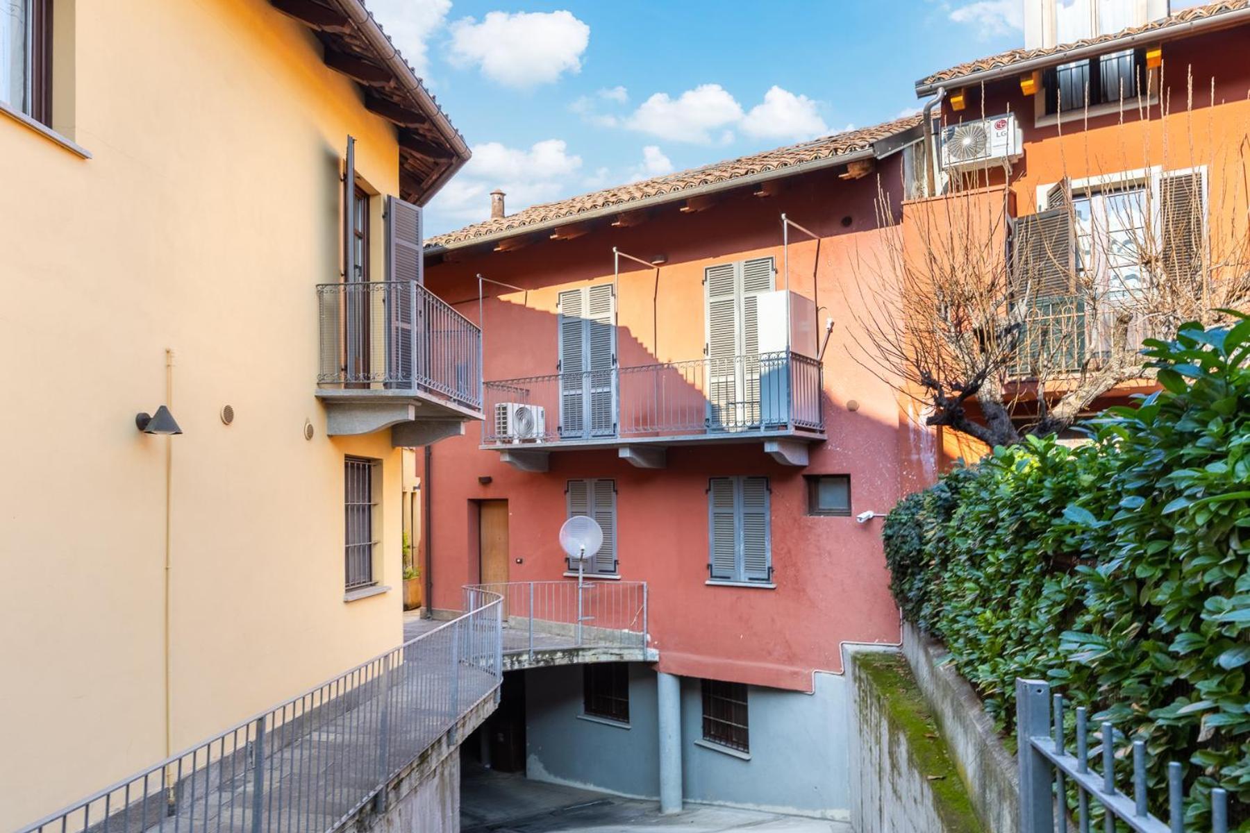 Apartamento Strepitoso Loft Con Vista Duomo Alba  Exterior foto